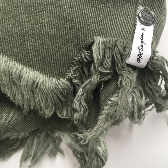 One Teaspoon Le Wolves - Picture 6 of 8